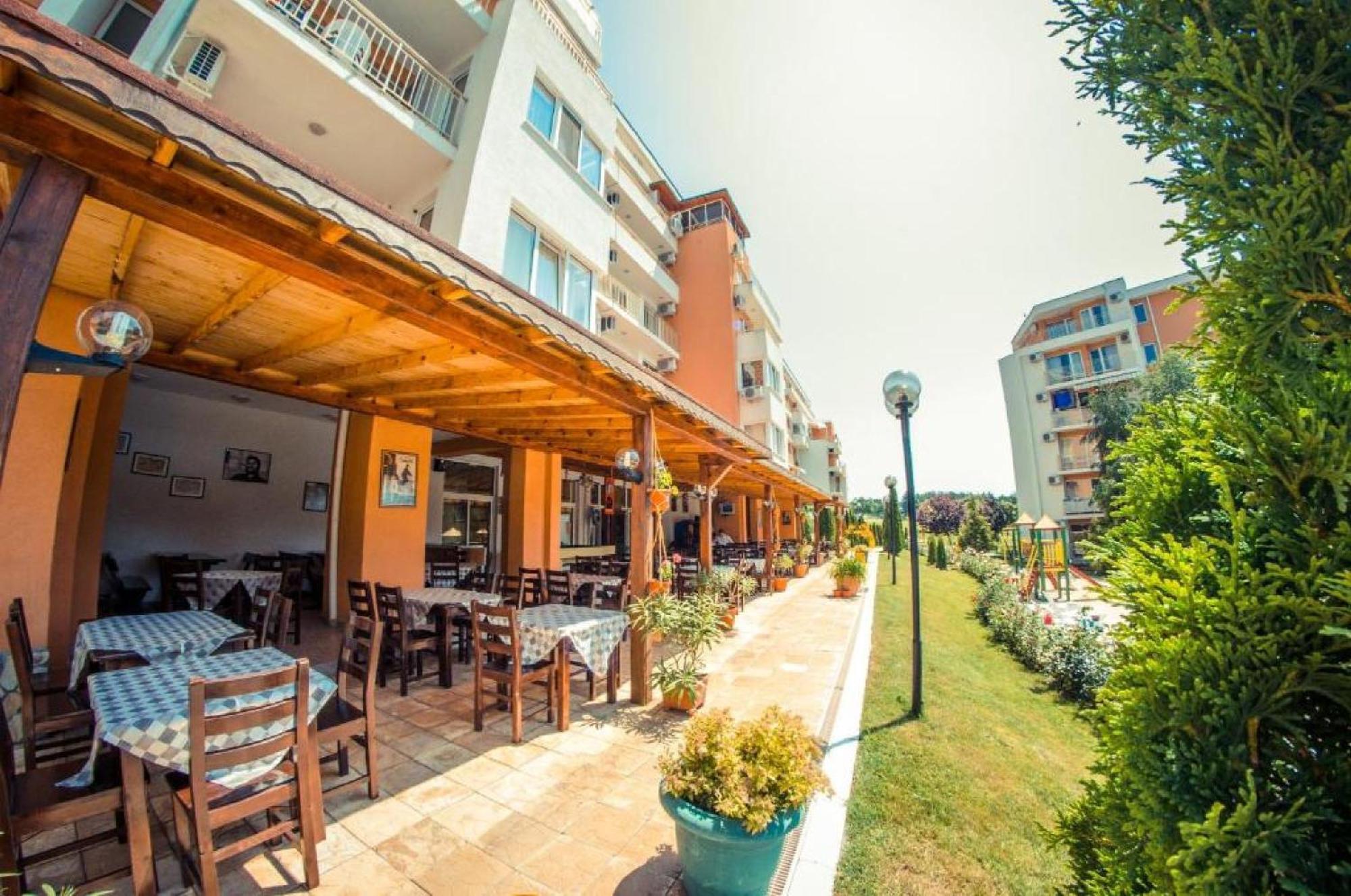 皇冠堡俱乐部公寓式酒店 圣弗拉斯 外观 照片